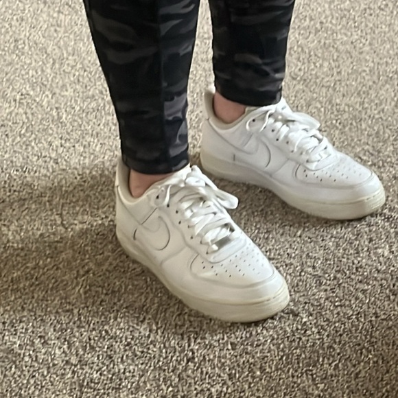 Nike Air Force 1 Women's Athletic Shoe Tennis Shoe Size 10 - Picture 12 of 12